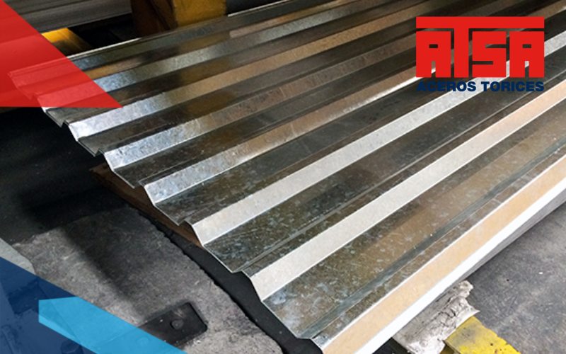 El acero galvanizado es uno de los acabados más usados gracias a su costo barato y gran desempeño sobre el acero.
